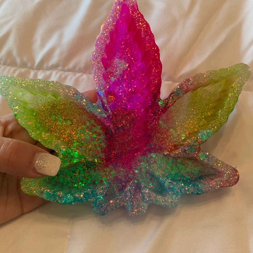 Resin ashtray!
